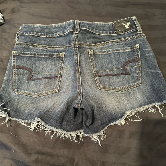 American Eagle Shortie Denim Short - Picture 3 of 5